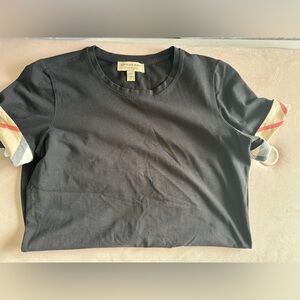 Burberry checkered sleeve woman’s tshirt size small
